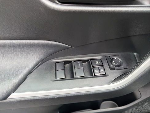Used 2023 Toyota RAV4 LE AWD/4WD image 18