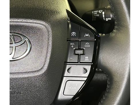 Used 2023 Toyota bZ4X FWD image 26