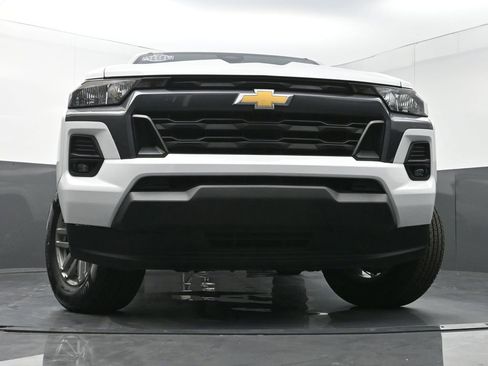 Used 2024 Chevrolet Colorado LT w/ LT Convenience Package image 24