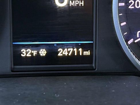 Used 2020 Hyundai Elantra Limited w/ Ultimate Package 03 image 30