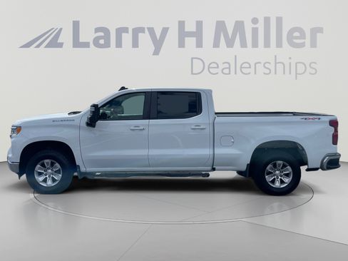 Used 2023 Chevrolet Silverado 1500 LT w/ Leather Package AWD/4WD image 2