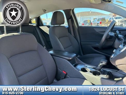 Used 2023 Chevrolet Malibu LT image 11