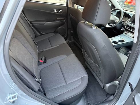 Used 2023 Hyundai Kona SE image 13