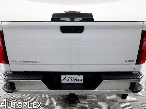 Used 2025 Chevrolet Silverado 3500 LTZ image 6