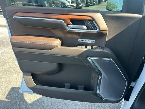 Used 2022 GMC Sierra 1500 Denali AWD/4WD image 20