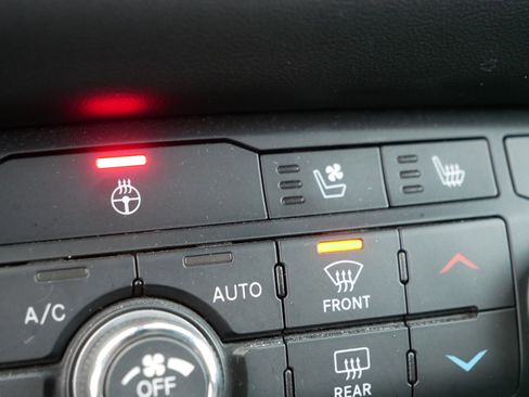 Certified 2024 Dodge Durango GT image 32