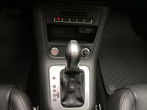 Used 2016 Volkswagen Tiguan SEL AWD/4WD image 32