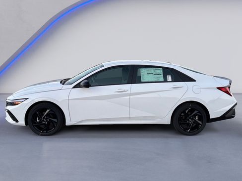 New 2026 Hyundai Elantra Sport image 7