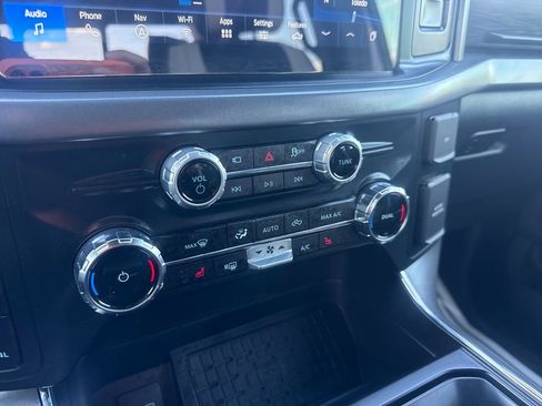 Used 2025 Ford F150 XLT w/ Equipment Group 302A MID image 40