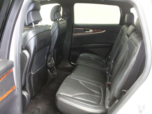 Used 2017 Lincoln MKX Reserve w/ Driver Assistance Package image 21