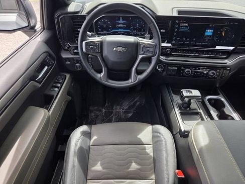 Used 2023 Chevrolet Silverado 1500 ZR2 w/ Technology Package AWD/4WD image 13
