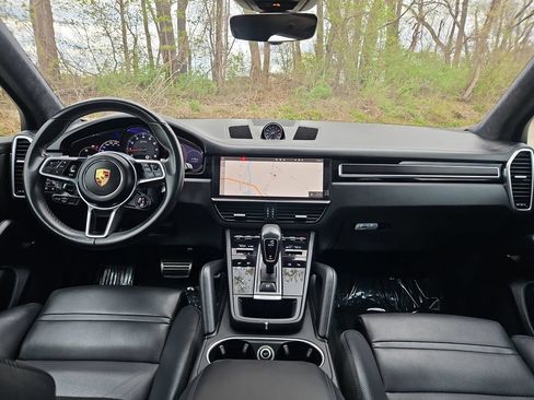 Certified 2021 Porsche Cayenne GTS AWD/4WD image 12