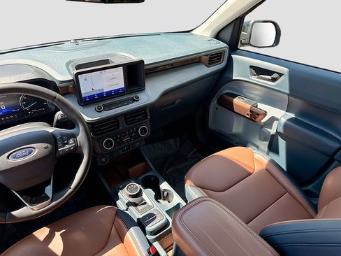 Used 2024 Ford Maverick Lariat image 24