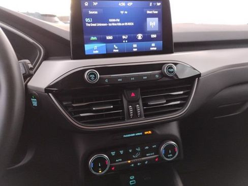 Used 2022 Ford Escape SE w/ Convenience Package image 23