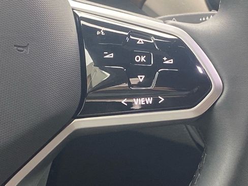 Certified 2023 Volkswagen ID.4 Pro RWD image 6