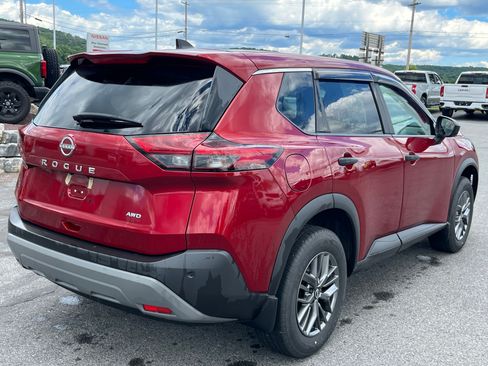Used 2023 Nissan Rogue S AWD/4WD image 5