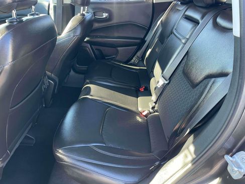 Used 2018 Jeep Compass Latitude w/ Cold Weather Group image 6