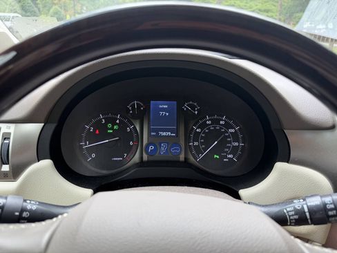 Used 2019 Lexus GX 460 Premium w/ Premium Package AWD/4WD image 16