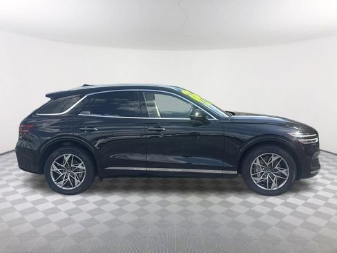 Used 2023 Genesis GV70 2.5T w/ Advanced Package AWD/4WD image 4