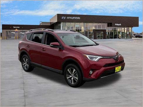 Used 2018 Toyota RAV4 XLE w/ Plus Extra Value Package image 7