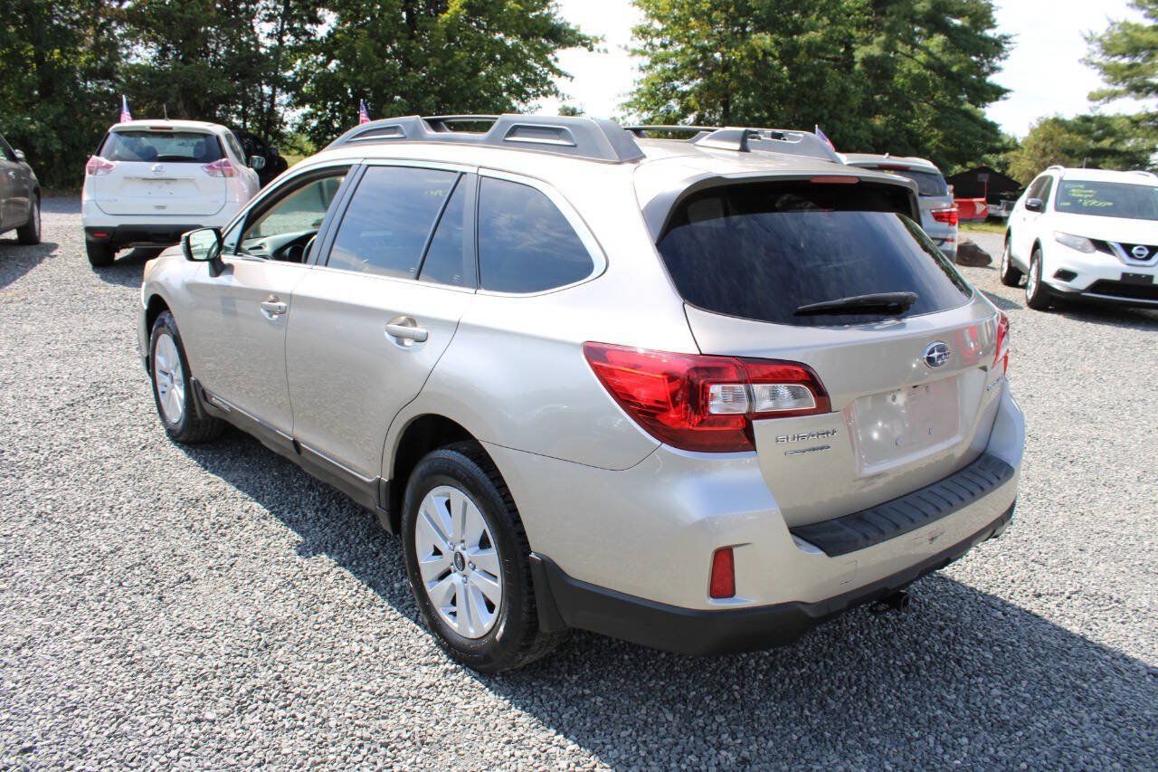 Used 2017 Subaru Outback 2.5i Premium AWD/4WD image 9