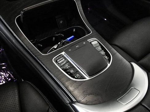 Used 2020 Mercedes-Benz GLC 300 4MATIC image 13