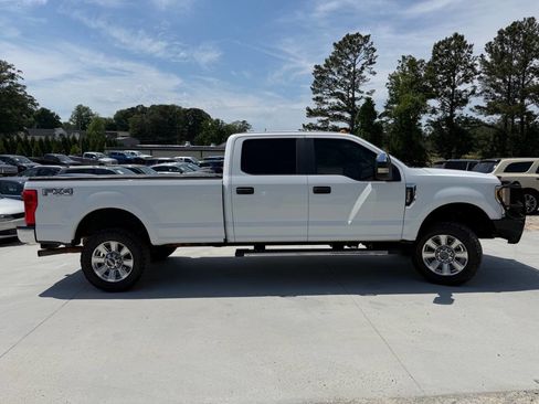Used 2017 Ford F250 XL w/ Power Equipment Group AWD/4WD image 4