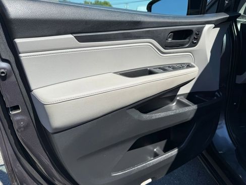 Used 2019 Honda Odyssey EX-L image 9