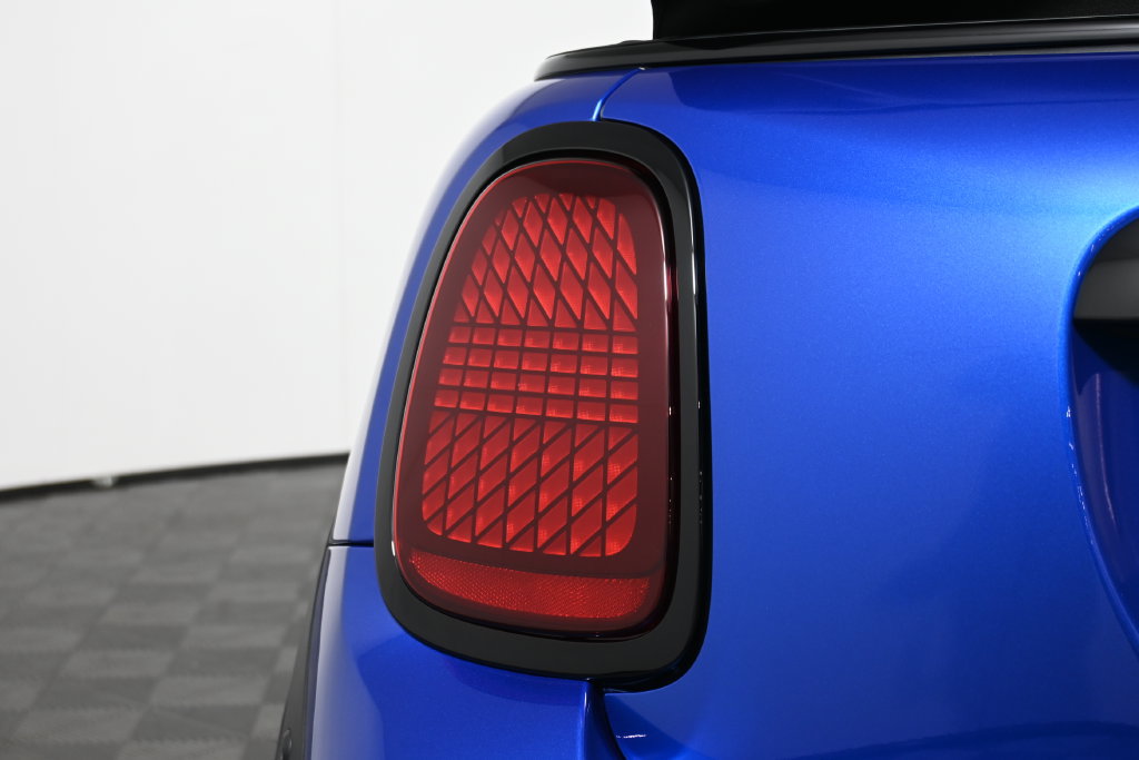 Used 2026 MINI Cooper S FWD image 19