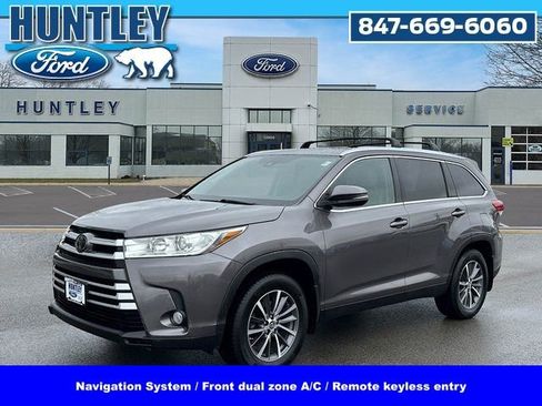 Used 2019 Toyota Highlander XLE image 1