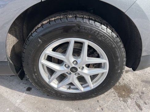 Certified 2024 Ford Edge SEL w/ Convenience Package image 9