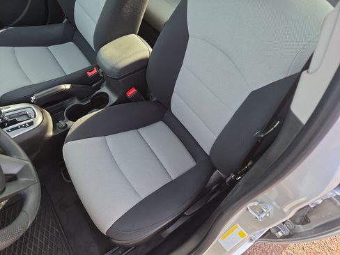 Used 2016 Chevrolet Cruze LS image 13