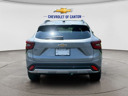 New 2026 Chevrolet Trax LT FWD image 6