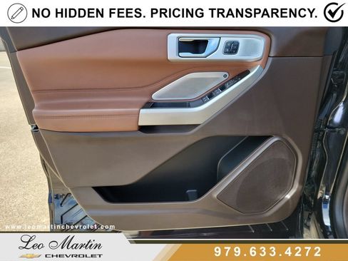 Used 2021 Ford Explorer King Ranch w/ Premium Technology Package AWD/4WD image 20