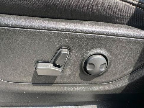Certified 2025 RAM 1500 Big Horn AWD/4WD image 22