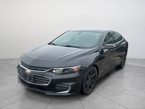 Used 2018 Chevrolet Malibu LT image 9