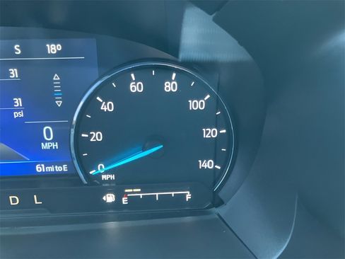 Used 2022 Ford Explorer XLT w/ Equipment Group 202A image 15