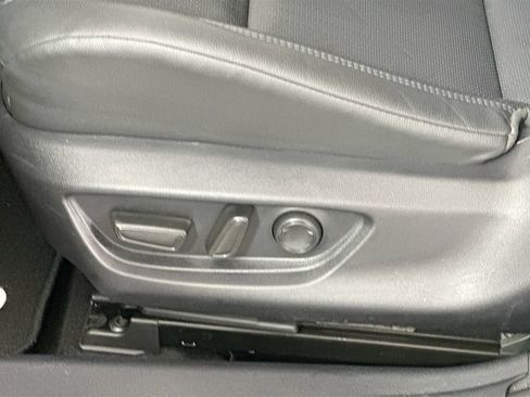 Used 2025 Toyota Camry XSE FWD image 29