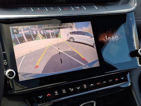 New 2026 Jeep Grand Cherokee Limited image 14