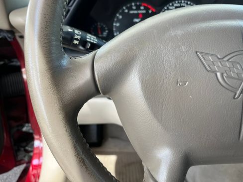 Used 2003 Chevrolet Corvette Coupe w/ Preferred Equipment Group RWD image 16