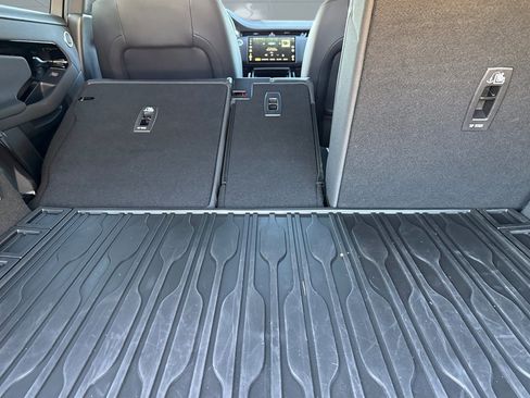 Used 2024 Land Rover Range Rover Evoque Dynamic SE image 32