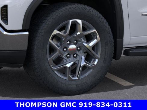 New 2026 GMC Sierra 1500 SLT image 9