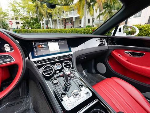 Used 2024 Bentley Continental GT V8 image 67