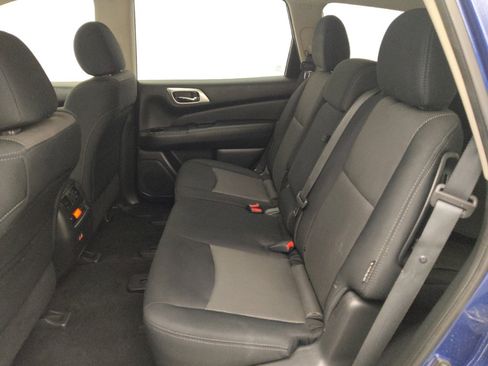 Used 2020 Nissan Pathfinder S FWD image 18