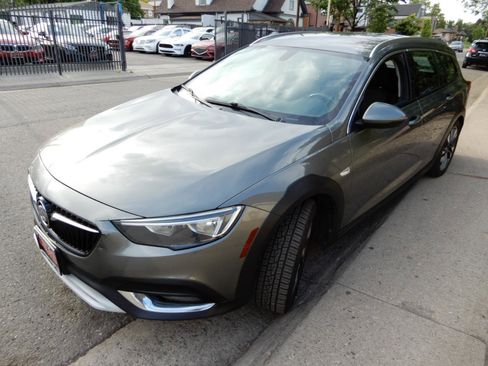 Used 2018 Buick Regal Preferred w/ Sights and Sounds Package AWD/4WD image 8