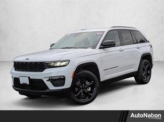 Used 2023 Jeep Grand Cherokee Limited w/ Black Appearance Package video 1