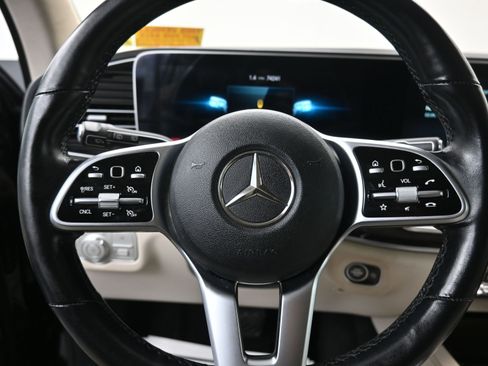 Used 2021 Mercedes-Benz GLS 450 4MATIC image 21