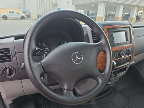 Used 2016 Mercedes-Benz Sprinter 3500 image 15