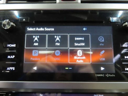 Used 2017 Subaru Outback 2.5i Limited AWD/4WD image 18