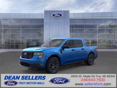 New 2025 Ford Maverick XLT w/ Equipment Group 301A
